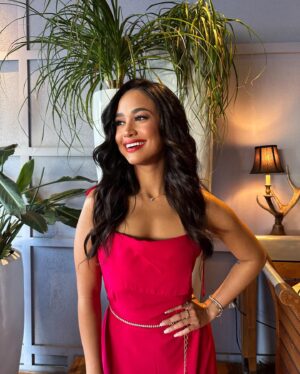 Emily Tosta Instagram - so honored to have attended @thirstproject #ThirstGala 💧 i am delighted to be a part of the family and to lend a hand in ending the global water crisis. 

makeup & hair: @barbarapferrer 
styling: @regardstylehouse 
dress: @marydickowbrand 
belt: @emilia.tosta 
necklace: @j.sheffner 

special thanks to @lucasjames24 & @dimitryl 🫶🏽