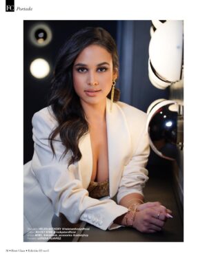 Emily Tosta Instagram - un honor ser la portada de first class magazine. super agradecida🫶🏽
@firstclassmagazine 

photography / creative direction: @kdproductionsoficial 
stylist: @styledbyambika 
makeup: @zuleikavieramua 
hair: @jaqueline_mejiam & @lorenaalvarezhs 
assistant: @kathbmakeup 
nails: @nailzbycorina 

y gracias especiales al @radiohotelnyc , @arelisdominguez , @luismanuelcruzruiz , @emilia.tosta , @kikimelendez , charlie viera y la familia espaillat ❤️