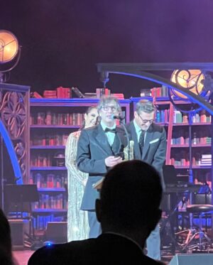 Emily V. Gordon Instagram - Had the best time at the @theartofelysium gala honoring Neil Gaiman last night. Thank you for inviting us, @pattonoswalt and @meredithsalenger! 
Bonus footage of @masonalexanderpark making me cry with a rendition of Origin of Love. 

@theartofelysium does really amazing work- go follow them and make yourself aware!