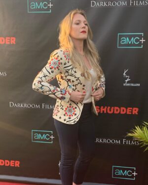 Emma Bell Instagram - Last night was fun at the #fromblackmoviepremiere with some of many favorite people.
Congrats to the #fromblackmovie cast and crew who made this seriously scary film!
@therealannacamp @thomas.marchese.photography @kellylfrazier @vinnycardinale 

Swipe—-> from the red carpet to real life 🤣