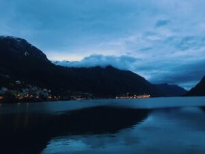 Emma Bones Instagram - Odda, kl. 03.44