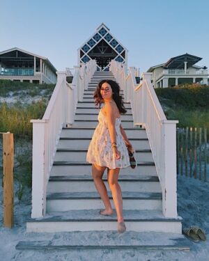 Emma Fuhrmann Instagram - oh hey summertime! 🦋