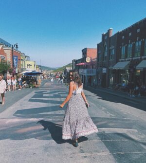 Emma Fuhrmann Instagram - love quaint mountain towns 💞 are you a beach person or a mountain person?