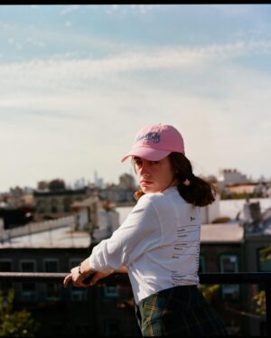 Emma Seligman Instagram - Shiva merch out for 4 weeks via @deepermovies and @utopiamovies. Thank you for this fun collab 🧢👚 📷 @superkikiworld