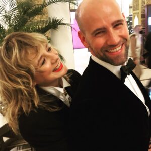 Emma Suárez Instagram - A él dedicó su madre,  mi querida Pilar Miró,la película “El perro del Hortelano”. A su precioso hijo @mirogonzalo .Le adoro!