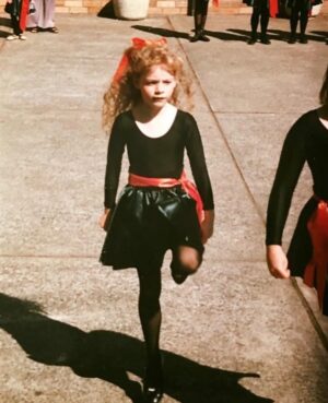 Emma Watkins Instagram - Me: 1997 St Patrick’s Day performance in Sydney and this expression is very happy to be dancing but very serious about not making a mistake 😅☘️🎶💚 Happy #stpatricksday everyone and we will be dancing and meeting & greeting @bigwaustralia @westfieldwarringahmall TODAY from 9:30am!! So come and join us 🫶🏽☘️🫶🏽 #irishdancing #EmmaMemma #throwback 
 
A huge #thankyou to my Irish dancing teacher Miss Donna for everything through my childhood xxx @reillystudioirishdance @dreillycannon 

Big Chookas for everyone performing and participating today @sydneystpatricksdayorg ☘️☘️