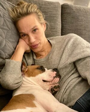 Emma Wiklund Instagram - Sunday. No filter. Just a little bit of dog❤️ #amstaff #mini