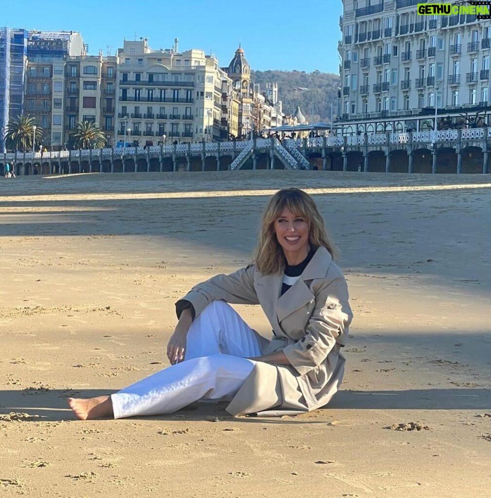 Emma García Instagram - Ganas de playa, ganas de solecito…☀️🏖️ #FelizMiércoles