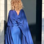 Emma García Instagram - Mi querida @nabelmartins no me puede gustar más este precioso vestido y su capa. Pura elegancia. ¡¡¡Muchas gracias!!! 💙💙💙 #PreciosoVestido #NocheDeViernes #Disfrute #FelizNoche