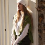 Emma Smet Instagram - 🤍 #superiorcashmere @falconeriofficial