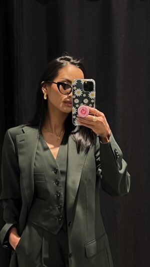 Emmalyn Estrada Instagram - In LOVE with my custom suit from @indochino 💚💚 
overall, it was an easy process and the staff were very lovely to work with! Now I have this gorgeous suit forever 🥰