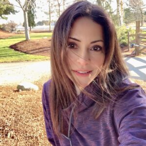 Emmanuelle Vaugier Instagram - Feeling recharged and ready for adventure!
.
.
.
.
.
.
.
.
#EmmanuelleVaugier #SelfieMode #HoodieSeason #SweaterWeather