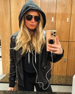 Emme Rylan Instagram - Forever my favorite look.