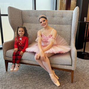 Emme Rylan Instagram - Dakota’s first time seeing The Nutcracker! ❤️ It was so beautiful!