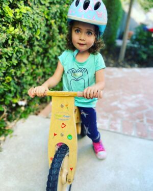 Emme Rylan Instagram - This is 6! The birthday girl had the best weekend celebrating with friends! ❤️ #birthdaygirl #dakotarose