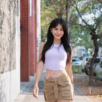 Emmie Reis Instagram - 我喜歡走路有風， 回頭率100%的那種！ 但我發現會令人目不轉睛垂涎三尺 的那種女生， 其實不是漂亮耶！ 是狀態、氣色好， 看上去整體勻稱有彈性 Jay Chou有一首歌： 「她粉嫩清秀的外表， 像是多汁的水蜜桃誰都想咬」 🍑 我除了運動讓自己 健健康康的， 我也很care自己的營養補給品 對女生滿重要的大概是這些： 維他命C、花青素、鐵質、膠原蛋白 我還會研究如何使 他們有最好的吸收率💡 布樂美的 「雙重櫻桃PLUS維C粉 」 名字很長因為裡面 就是那些好東西！🍒 雙重櫻桃： 但是其實裡面是3種的櫻桃漿果 -蘇門答臘咖啡櫻桃 富含抗氧多酚， 臨床實證養顏美容3倍有效 -西印度櫻桃 含有超高的維生素C -法國Dianafood甜櫻桃 含豐富美妍因子 PLUS維C粉： 150mg DSM歐洲大廠維生素C， 提升肌膚膠原密度與含水量 櫻桃豐富的維生素C 可促進膠原蛋白的形成、 促進鐵質的吸收 酚類物質、花青素 也都是抗癌、抗氧化的好東西 我覺得現在的女生愈來愈美， 而且完全不會老！ Let’s dance and walk like Beyoncé 走路有風， 還要刮颱風那種✨ @bluemei.tw 輸入專屬優惠碼【EMMIE88】， 享BLUEMEI商品88折 #布樂美BLUEMEI #雙重櫻桃PLUS維C粉 #百分百功能型
