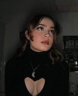 Emmy Perry Instagram - 🖤I’m finding being alive fascinating🖤
.
.
.
.
.
.
.
.
.
.
.
.
.
.
.
.

#aesthetic #explore #explorepage #coquette #ootd  #makeup #vintage #retro #fashion #poorthings #darkaesthetic #dark #love