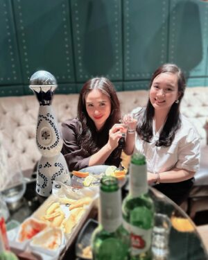 Empress Schuck Instagram - Much needed night out 🍹