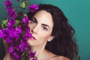 Enrica Guidi Instagram - La vita in tutto….
Ph @fralamarino 🌸
makeup @robertabudicin_mua 🌼
