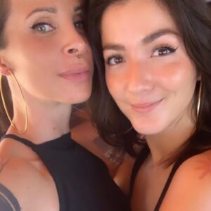 Eréndira Ibarra Instagram - You came into my life with big hoops, beautiful wings and the most amazing healing hugs. Te amo @____dinberlin____ gracias por r*existir. Your empathy, and your infinite capacity to hold space for others is truly inspiring, happy beautiful and blessed bday espejito… 🌊🫂🤍✨ blessed to have an emotional support german sister… 🥹🥹🥹🥹
