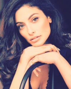 Actress Erica Cerra HD Instagram Photos and Wallpapers April 2023