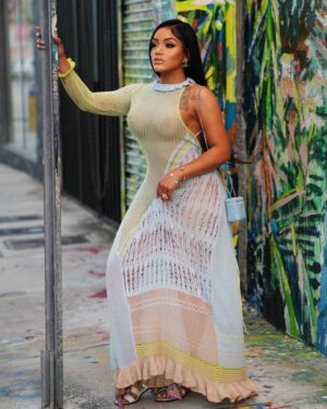 Erica Pinkett Instagram - You are the artist of your life! Make it beautiful 🫶🏽❤️🙏🏽 
📸 @tropicpic 
💄 @picaasso 
👗 @robertaeiner 
🩴 @hermes