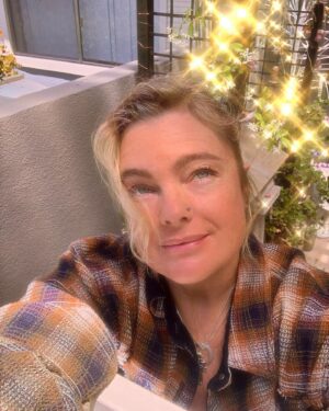 Erika Eleniak Instagram - Happiest Mama’s Day to ALL kinds of Mamas everywhere 🥰
#mothersday 
#furbabymama 
#fairygodmother 
#dadmom 
#godmom 
#transmom 
#gaymoms 
#grandmoms 
#stepmoms 
#allmoms