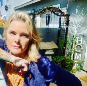 Erika Eleniak Instagram - Rebirth.
Reawakening.
Spring has sprung…
#healingjourney 
#ostara 
#springequinox
#spiritualalchemywitherika
#realerikaeleniakblog
#yourgoldenthread
#goldenthread
#spiritualalchemy
#areallygoodhomepodcasts
#mindsetiseverything
#reinventyourself
@arghpictures
@applepodcasts
@googlepodcasts
@iheartradiopodcasts
@lauracainafterdark
@baywatchtv
