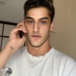 Erika Packard Instagram - I wanna be a boy after this filter 😂