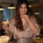 Erika Packard Instagram - Womens day with the best ! All my favourite women and Baileys a perfect combination . We talked for hours , laughed laughed for hours , delicious baileys coctails , coffee and topped off baileys on some delicious food. What a perfect evening 💜 . . #DrinkResponsibly @thebarindia @perchinbombay #hosted