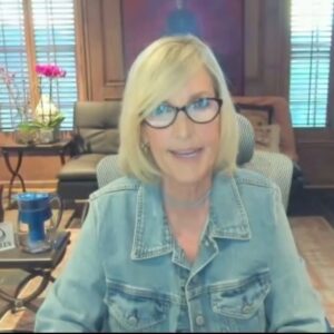 Erin Brockovich Instagram - Yes, the world is dealing with serious issues, yet we also have concerns right here at home. EPA study shows that 400,000 daycares and schools still have lead pipes. We cannot just wait on the government to swoop in and fix this tomorrow. I am proud to be working with @britausa to educate and inform parents and schools on this issue. Brita Water Care for Daycares is offering free lead filtering systems to up to 1,500 daycares to remove lead from daycare center’s water. We need solutions now. Visit Brita.com/Daycare to apply for a free filtering system while supplies last and help us spread the word so we can support these caregivers and protect the children in their care.
#Brita #CleanWater #Water #TapWater