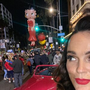 Actress Erin Cahill HD Instagram Photos and Wallpapers November 2023