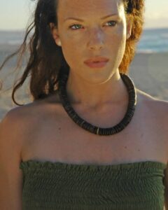 Actress Erin Cummings HD Instagram Photos and Wallpapers January 2023
