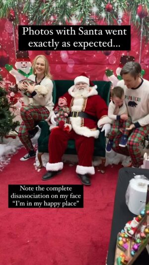 Erin Cummings Instagram - Holiday photographers love me because I immediately walk up and say, “this is going to be a shit show, but that’s okay. Just keep snapping and we will use these pics to embarrass our kids one day.” 

The collection of absolute freak out photos that we are amassing year after year is just breathtaking. 

Please note that the kids forgot all about this trauma five minutes later. They’re fine.