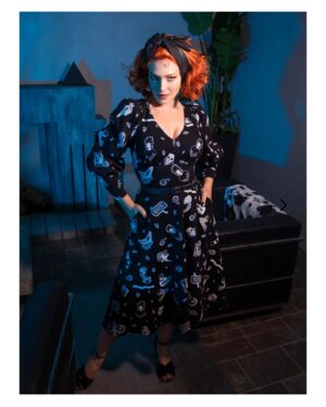 Erin Cummings Instagram - We’ve been waiting for months to share these images and the wait is finally over! 

The EXCITING and GLORIOUS collaboration between @vixen_by_micheline_pitt, @la_femme_en_noir_ & BEETLEJUICE has just dropped on their pages.

I was thrilled when @michelinepitt asked me to embody the role of Delia, brilliantly portrayed in the movie by my idol, #CatherineOhara, for this shoot. 

I hope you have as much fun wearing these beautiful dresses and accessories as I did modeling them! 

#vixenbymichelinepitt #lafemmeennoir #beetlejuice
