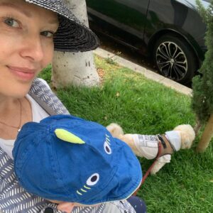 Erin Cummings Instagram - Saturday morning stroll with two of my babies… 

People keep telling me that this time with a newborn will fly. So every day, I remind myself of the quote I have hanging in the nursery; “There is nothing more important than this moment.”

#BabyMama #DoggyMom