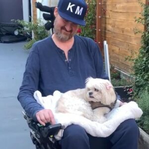 Erin Cummings Instagram - Oh Kenneth… ❤️‍🩹

As my tv hubby, you made me a better Marge. As my friend, you made me a better Erin. 

There is so much more to say, but I’ll tell you when I see you again some day. 

Rest in peace buddy. 

Love you, Red 🚀