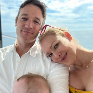 Erin Cummings Instagram - “I don’t do anything for Labor Day unless there’s a boat involved.” 

Cut to:

“Wanna go on a boat ride???” 

Big thanks to one of our favorite families for the invite. What a gorgeous way to beat the heat and share in your celebration. Love you so much! 

#HappyLaborDay