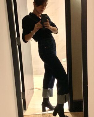 Erin Daniels Instagram - Feelin’ my look last night for a birthday dinner with a couple new besties. The toilet in the bg was just a bonus. Thank you Montreal for a great night! #levis, #aginggracefully, #bathroomshotsareweird, #frenchcanadianbday