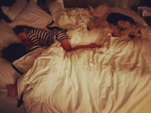 Erin Daniels Instagram - Why I’m awake right now... notice there’s no “me” in “bed”. #quaranteam