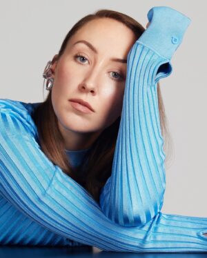 Erin Doherty Instagram - For @youmagazine on this beauty of a Sunday.

Thank you so much

@billiescheepersphotography 
@esterpicturedirector
@georgmedley 
@justinejenkins
@naradkutowaroo
@mikewrightphoto

&

@jo_elvin
@lindsayfrankeljourno
@mrjsmannion
@natashatomalinhall
@hattiecrisell 
@jessica_lockett 
@publiceyecomms 

You are all magnificent beings.

#happysunday