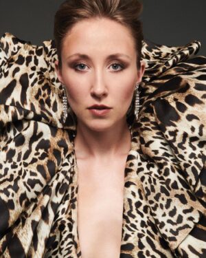 Erin Doherty Instagram - @stylemagazineitalia These genius wondrous magnificent humans are the real deal:
@hewhoodphoto (photographer) @declansheilshair (hair) @lizpughmakeupartist (makeup) @emmanailz (nails) @mrfabioimmediato (stylist/please be my best friend?) #thecrown #netflix #stylemagazine