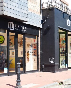 Erin Doherty Instagram - Growing up in West Sussex, mine and my family’s local high street was the heart of our community. Now since living in Brighton, there’s a real sense of community amongst all the small businesses - and in challenging times like these, it’s important to support these shops in whichever way we can - which is why I’m thrilled to team up with @americanexpressuk for the tenth year of Shop Small. 
 
Alongside @nensidojaka @saul.nash @adwoaaboah and @martins_imhangbe_ we are sharing our exclusive tips in The Little Blue Book of Sharing - a guide of some of our favourite small businesses which are important to us, and our communities. Search “Shop Small UK” now to read our Little Blue Book of Sharing, but in the meantime, swipe across for a sneak peak of my favourite independent businesses, including @theflourpotbakerybrighton @enter_gallery and @paper_smiths [hint: I have a slight notebook obsession]. 

This weekend is also Small Business Saturday - which is celebrating its 10 year in the UK tomorrow - and if you can, get out and shop small! Tag the small businesses that mean a lot to you below so we can all share the love.

🫶

#shopsmallambassador #americanexpressuk @americanexpressuk