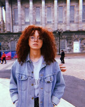 Erin Kellyman Instagram - @jordanocoy_x lending a hand