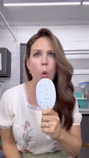 Erin Krakow Thumbnail - 32K Likes - Top Liked Instagram Posts and Photos