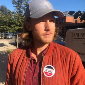Erin Richards Instagram - Register to vote, it’s sexy. Link in bio. #nationalvoterregistrationday