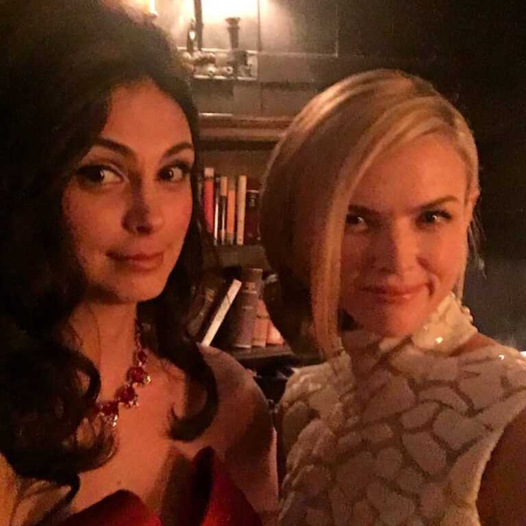 Erin Richards Instagram - Going LIVE on Instagram in 5 minutes with this dream boat! @morenabaccarin #live #chats #vote2020