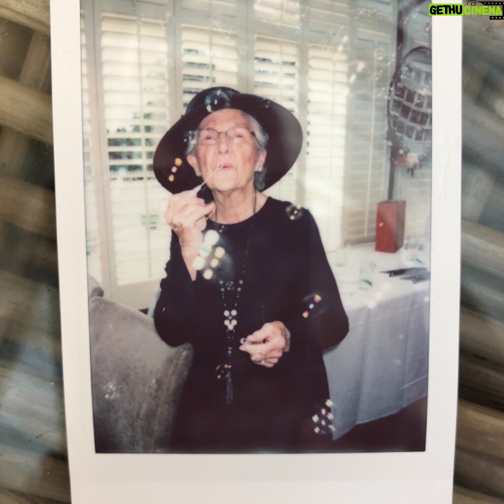 Erin Richards Instagram - Happy 90th birthday to the best nana in the world! I hope to be as full of the joys of life as you are when I’m a nana! Love you with all my heart and can’t wait for covid to be over so I can give you a hug. Xx