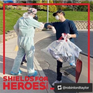 Erin Richards Instagram - Amazing people doing amazing things! ❤️❤️❤️ Repost @shieldsforheroes: ⚡️Elbow bumps with our Heroes⚡️ at a drop-off in The Bronx yesterday! With your help we are delivering face shields to our Heroes who need them. Spread the word and donate if you can. ❤️#shieldsforheroes #getmeppe #getusppe #findthemasks