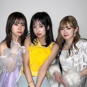Erina Ikuta Instagram - 7年ぶりにシャッフル曲の抽選に当たった！
⁡
川村あやのちゃん
北原ももちゃんと「壊れない愛がほしいの」を
歌わせて頂きました！！
⁡
大好きな新垣里沙さんのパート嬉しかった！！
⁡
#morningmusume24 #モーニング娘24 #helloproject #えりぽんかわいい #生田衣梨奈のVSゴルフ5 #生田衣梨奈 #ootd #l4l #love #ゴルフ女子 #アンジュルム #ANGERME #川村文乃 #OCHANORMA #北原もも #7air
